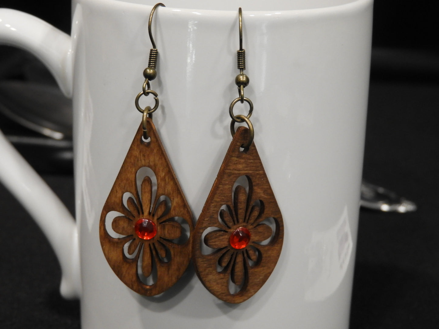 Teardrop Daisy Earring with Red Gem